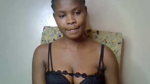 Molyne online show from 04-30-26, 01:28