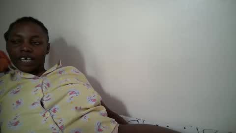 sexy_muna2 online show from 05-01-26, 12:21