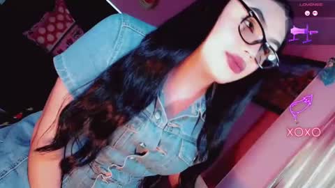 Snapshot of sexy_mysterious_dirty_girl chatting on 10-16-25, 09:38 queen online show from 10-16-25, 09:38