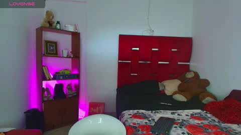 Snapshot of sexy_nicole_ricutty chatting on 02-18-26, 03:41 sexy_nicole_ricutty online show from 02-18-26, 03:41