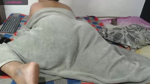 Snapshot of sexy_night_bm chatting on 01-04-25, 06:19 Jhoana online show from 01-04-25, 06:19