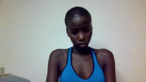 sexy_petittie online show from 11-03-25, 11:37