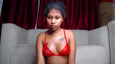 Snapshot of sexy_princess4 chatting on 10-29-25, 11:50 sexy_princess4 online show from 10-29-25, 11:50