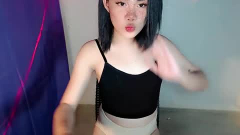 Snapshot of sexy_rc18 chatting on 02-12-25, 08:50 RC online show from 02-12-25, 08:50