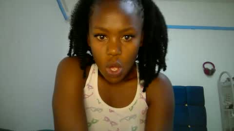 sexy_skyllah online show from 03-27-26, 09:53