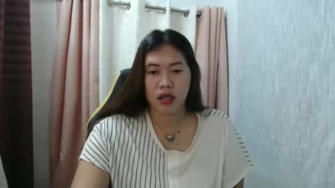 Snapshot of sexy_sofie02 chatting on 04-23-26, 05:37 SOFIE The woman who lives in the province online show from 04-23-26, 05:37