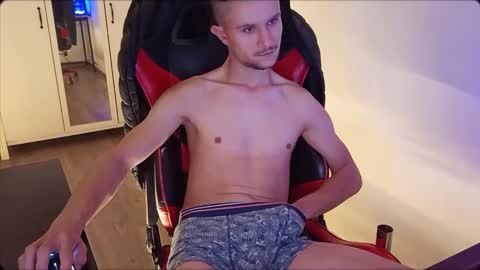 Snapshot of sexy_swaag chatting on 10-24-25, 11:12 sexy_swaag online show from 10-24-25, 11:12