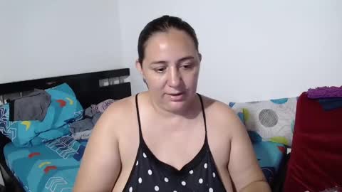 Snapshot of sexy_ticki chatting on 02-05-25, 02:08 janel online show from 02-05-25, 02:08