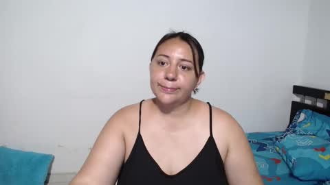 Snapshot of sexy_ticki chatting on 10-21-25, 11:16 janel online show from 10-21-25, 11:16