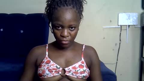 sexy_tits66 online show from 03-20-26, 09:30