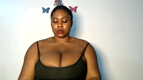 Luna online show from 12-14-25, 01:33