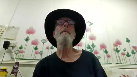 Snapshot of sexy_white_daddy chatting on 02-26-26, 03:16 Daddy online show from 02-26-26, 03:16