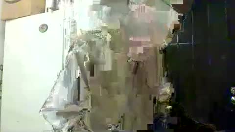 Snapshot of sexy_white_daddy chatting on 04-27-26, 12:14 Daddy online show from 04-27-26, 12:14