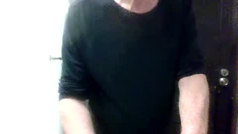 Snapshot of sexy_white_daddy chatting on 04-29-26, 09:13 Daddy online show from 04-29-26, 09:13
