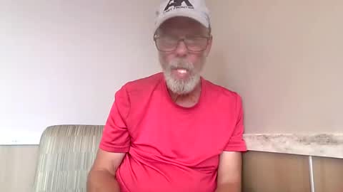 Snapshot of sexy_white_daddy chatting on 07-06-26, 07:16 Daddy online show from 07-06-26, 07:16