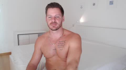 Snapshot of sexyandmarried chatting on 12-14-24, 10:02 sexyandmarried online show from 12-14-24, 10:02