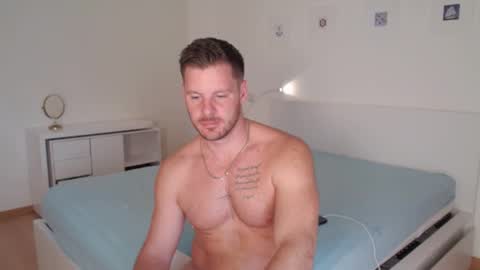 Snapshot of sexyandmarried chatting on 01-14-25, 12:24 sexyandmarried online show from 01-14-25, 12:24