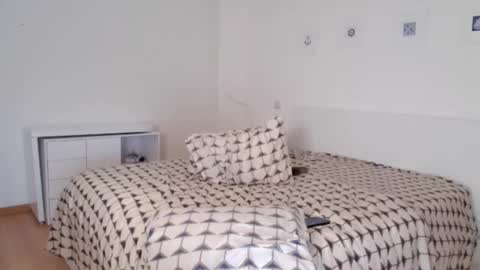Snapshot of sexyandmarried chatting on 02-24-25, 03:09 sexyandmarried online show from 02-24-25, 03:09