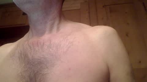 Snapshot of sexyandrew chatting on 12-18-25, 12:17 sexyndrew online show from 12-18-25, 12:17