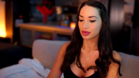 Sandra online show from 02-14-25, 07:54