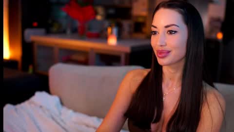 Sandra online show from 02-15-25, 10:42