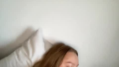 Snapshot of sexyayo666 chatting on 10-04-25, 04:27 ALAYA online show from 10-04-25, 04:27