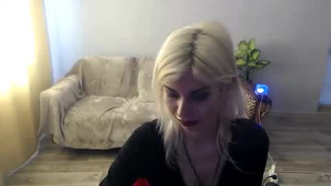 sexybeatriice online show from 05-12-26, 06:21