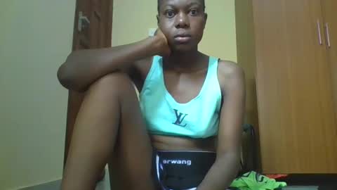 Snapshot of sexybilha483 chatting on 02-15-25, 01:42 Sexybilha483 online show from 02-15-25, 01:42