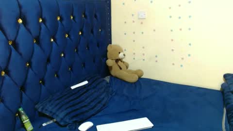 Sexybilha483 online show from 03-21-26, 06:18