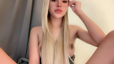 Seraphina Blaze online show from 03-23-26, 10:30