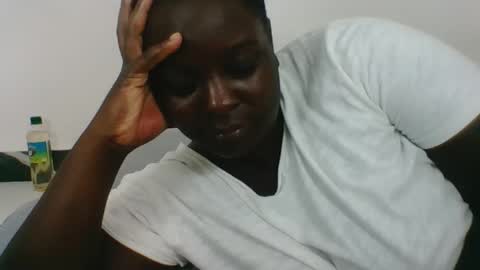 Snapshot of sexyblackgal10 chatting on 09-12-25, 06:02 sexyblackgal10 online show from 09-12-25, 06:02