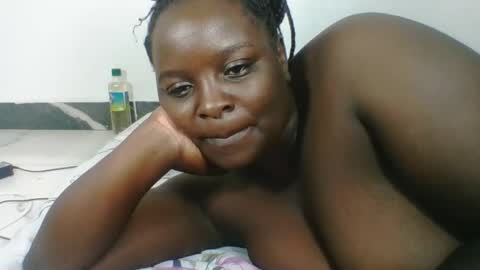 Snapshot of sexyblackgal10 chatting on 09-13-25, 04:40 sexyblackgal10 online show from 09-13-25, 04:40