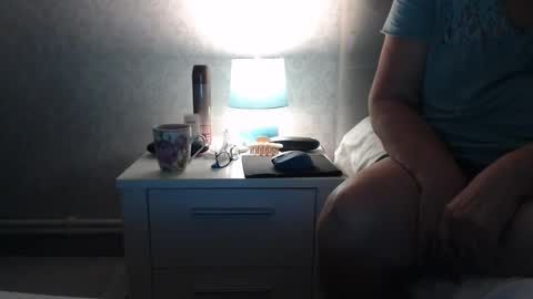 Sexyblonde4u58 online show from 10-14-25, 03:51