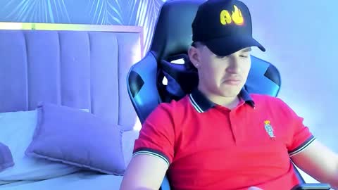 Snapshot of sexyboy_vc chatting on 09-16-25, 12:06 owen sky online show from 09-16-25, 12:06