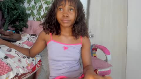 Snapshot of sexybrunnetem chatting on 12-23-24, 02:50 sofia online show from 12-23-24, 02:50