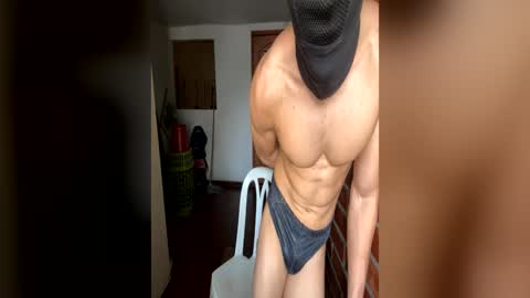 Snapshot of sexybrunote chatting on 06-17-26, 08:10 Bruno online show from 06-17-26, 08:10