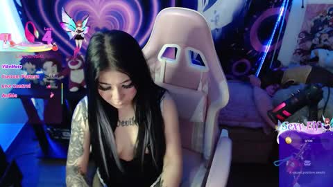 Snapshot of sexycarriie chatting on 03-18-26, 01:20 Carrie online show from 03-18-26, 01:20