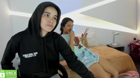 Snapshot of sexychanell_18 chatting on 12-14-24, 07:03 chanell and yina online show from 12-14-24, 07:03