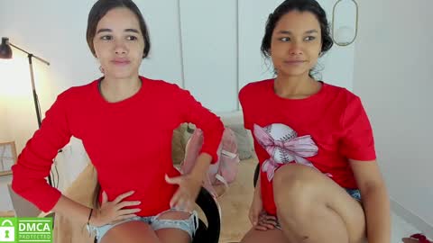 Snapshot of sexychanell_18 chatting on 12-15-24, 12:49 chanell and yina online show from 12-15-24, 12:49