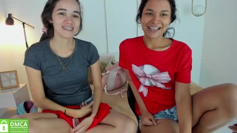 Snapshot of sexychanell_18 chatting on 12-15-24, 03:53 chanell and yina online show from 12-15-24, 03:53