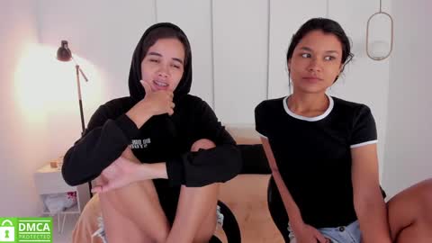 Snapshot of sexychanell_18 chatting on 01-12-25, 12:44 chanell and yina online show from 01-12-25, 12:44
