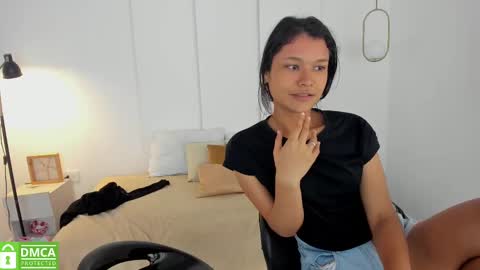 Snapshot of sexychanell_18 chatting on 02-18-25, 03:54 chanell and yina online show from 02-18-25, 03:54