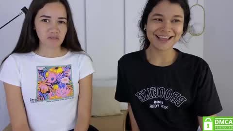 Snapshot of sexychanell_18 chatting on 09-22-25, 01:02 chanell and yina online show from 09-22-25, 01:02