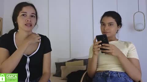 chanell and yina online show from 06-11-26, 01:42