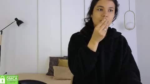 chanell and yina online show from 06-18-26, 01:37