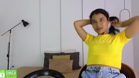 chanell and yina online show from 06-26-26, 01:37