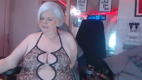sexychazza16 online show from 02-08-26, 08:56