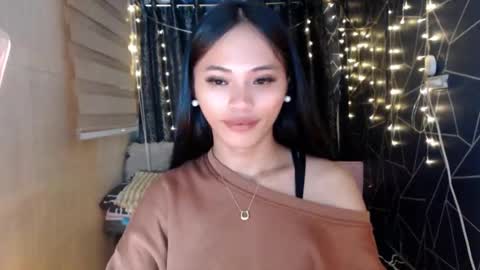 Snapshot of sexycheng chatting on 11-07-25, 02:39 Miss Cheng online show from 11-07-25, 02:39