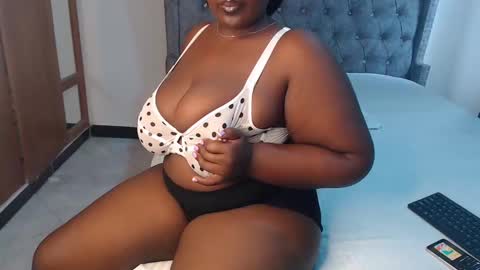 Snapshot of sexychocco_ chatting on 12-30-24, 12:09 sexychocco online show from 12-30-24, 12:09