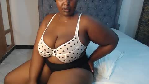 Snapshot of sexychocco_ chatting on 12-30-24, 03:13 sexychocco online show from 12-30-24, 03:13